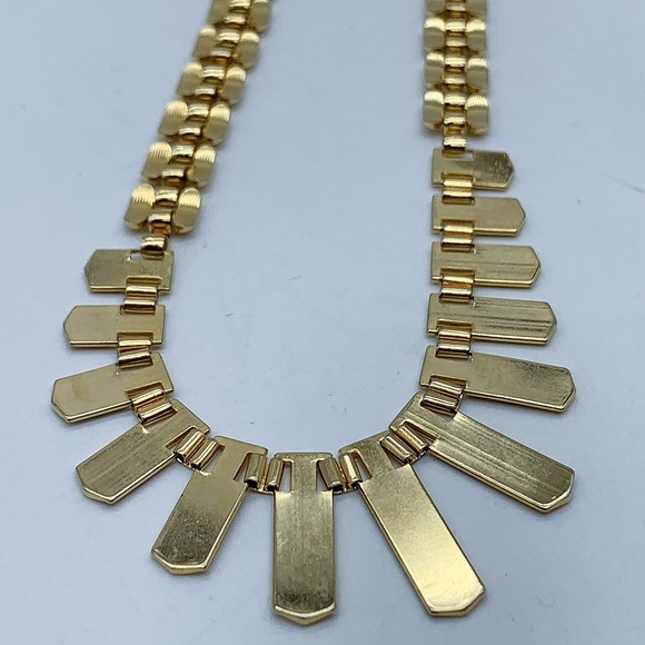 Vintage Gold Plated Cleopatra Fringe Necklace - Picture 9 of 12